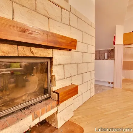 Luxury - Old Town By Rikas Apartman *